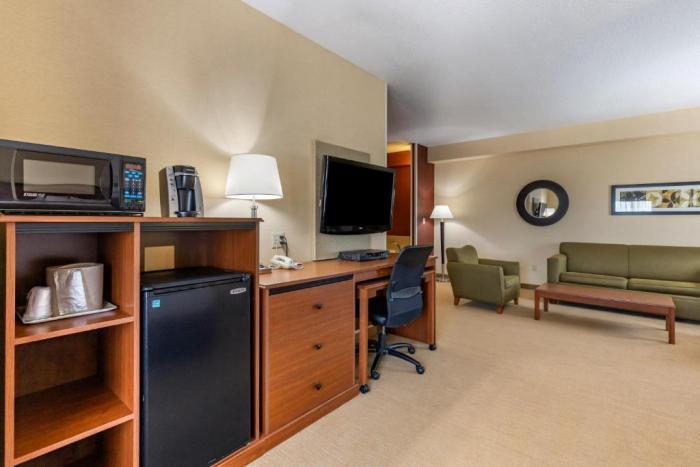 Comfort Inn & Suites Gateway To Glacier National Park Шелби Номер фото