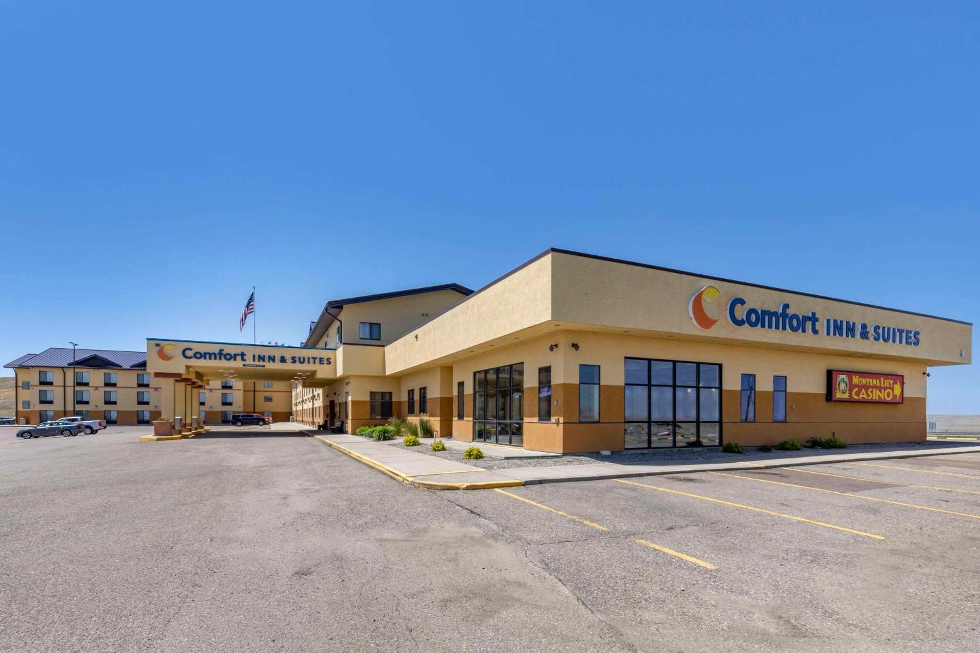 Comfort Inn & Suites Gateway To Glacier National Park Шелби Экстерьер фото